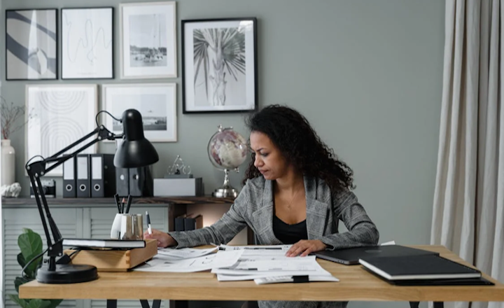 Adding Personality and Elegance to Your Office with Animal Art Prints
